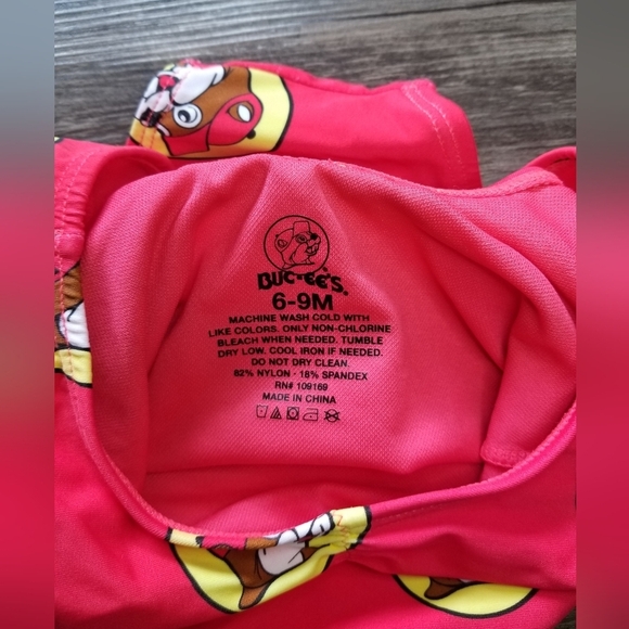 Buc-ee's Logo One Piece Swim Suit - Picture 3 of 3